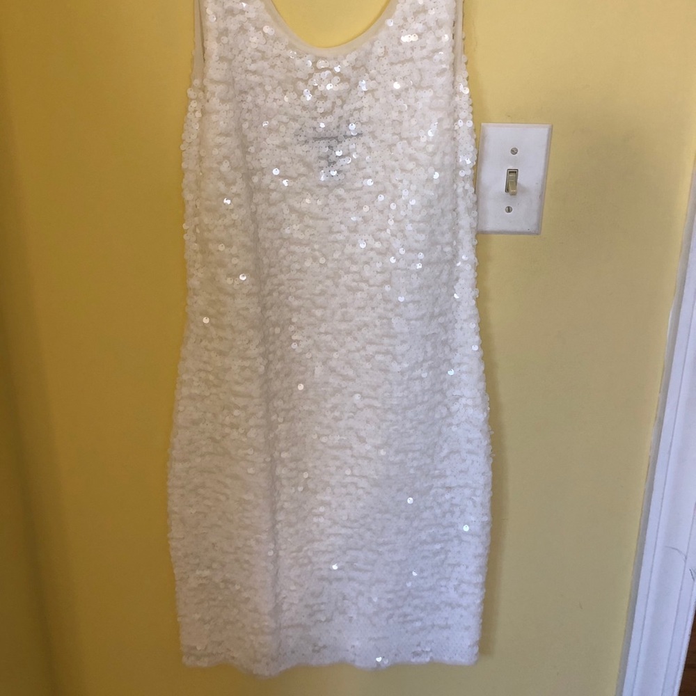 BCBG MAXAZRIA white mid length dress worn once!